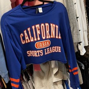 Cropped sports long sleeve shirt
